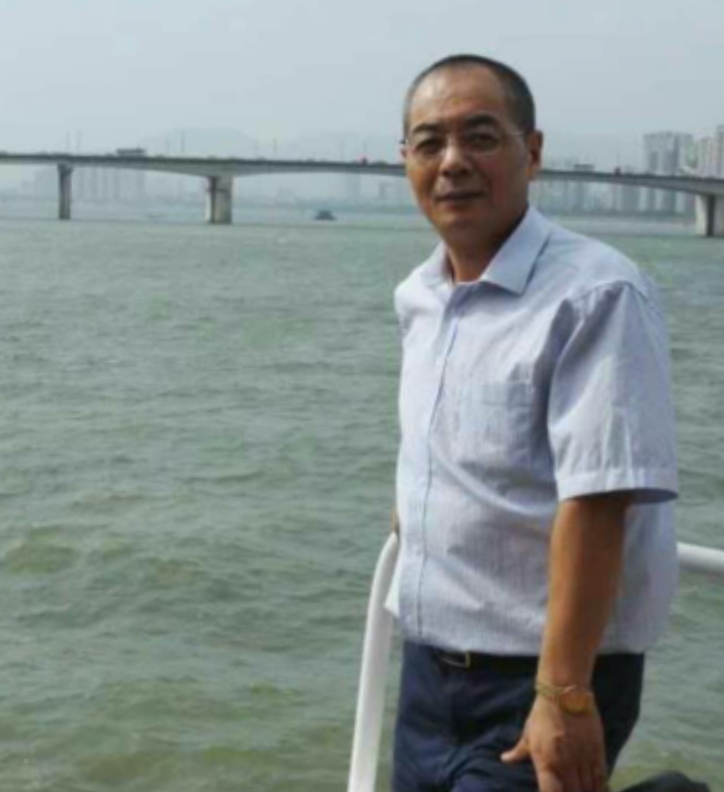 辛民的第二张照片--济宁王婆说媒